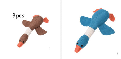 Two dog toys, one brown and one blue, on a white background with text indicating 3 pieces.